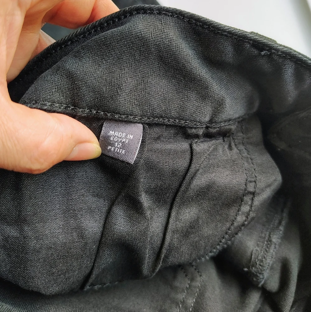 J.jill women's high-rise full-leg jeans black cotton and Lyocell, sz 12 stretch. - Picture 15 of 16